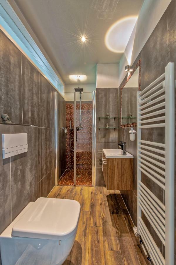 "Myharbourfront", Luxurioeses Wohnen An Der Hafenmole Apartment Rostock Exterior foto