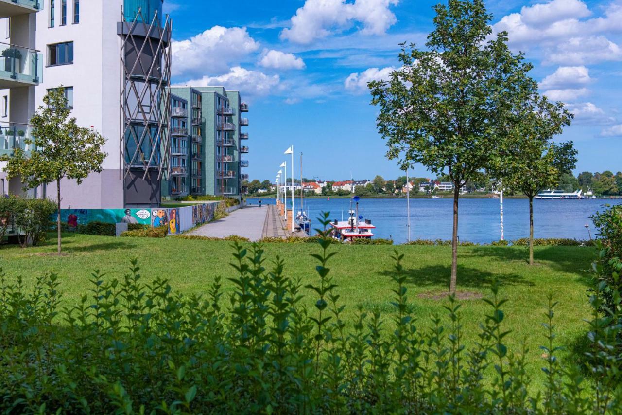 "Myharbourfront", Luxurioeses Wohnen An Der Hafenmole Apartment Rostock Exterior foto