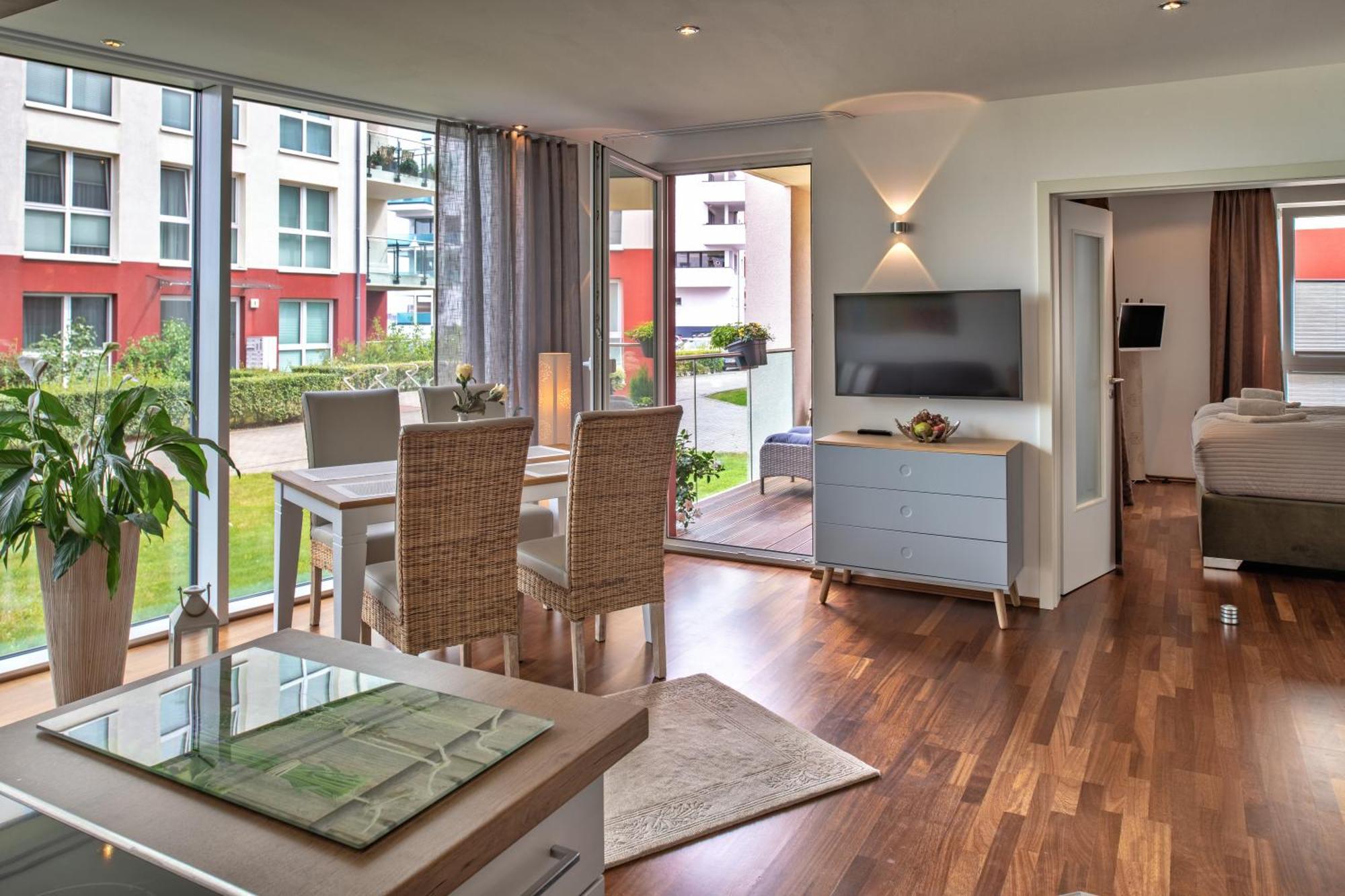 "Myharbourfront", Luxurioeses Wohnen An Der Hafenmole Apartment Rostock Exterior foto