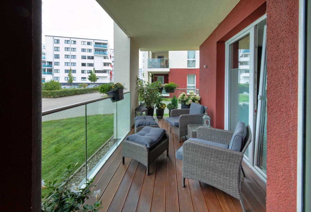 "Myharbourfront", Luxurioeses Wohnen An Der Hafenmole Apartment Rostock Exterior foto